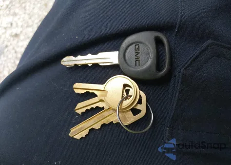 2005 GMC Sierra 1500 Slt z USA, uszkodzony, nr VIN 1GTEC19Z95Z203282